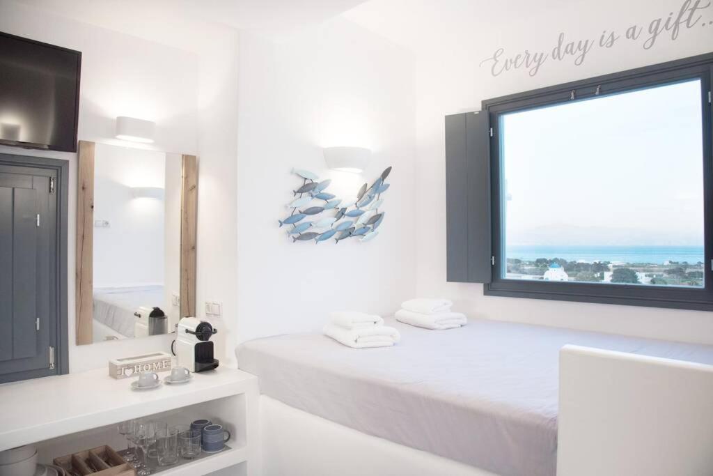 Sunny Studio W.Breathtaking Naxos Views In Isterni Appartamento Isterni  Esterno foto