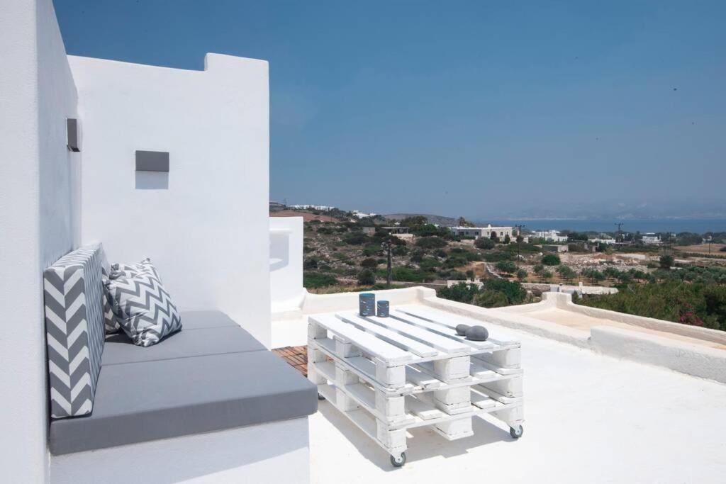 Sunny Studio W.Breathtaking Naxos Views In Isterni Appartamento Isterni  Esterno foto