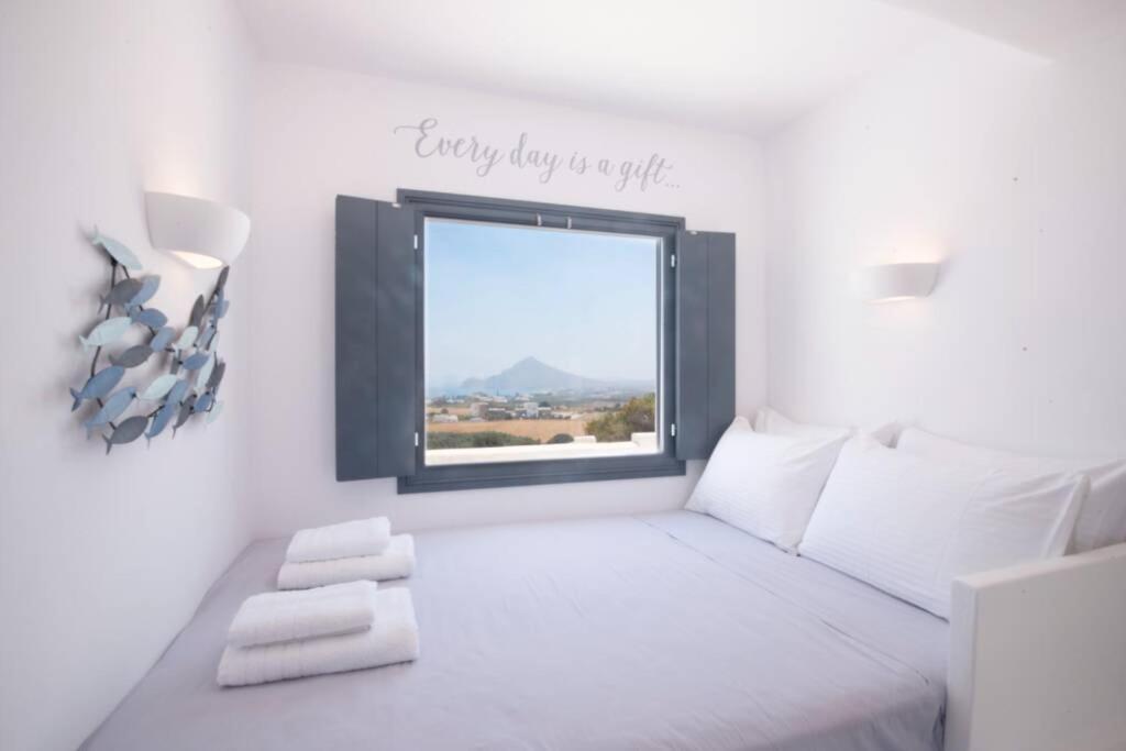 Sunny Studio W.Breathtaking Naxos Views In Isterni Appartamento Isterni  Esterno foto