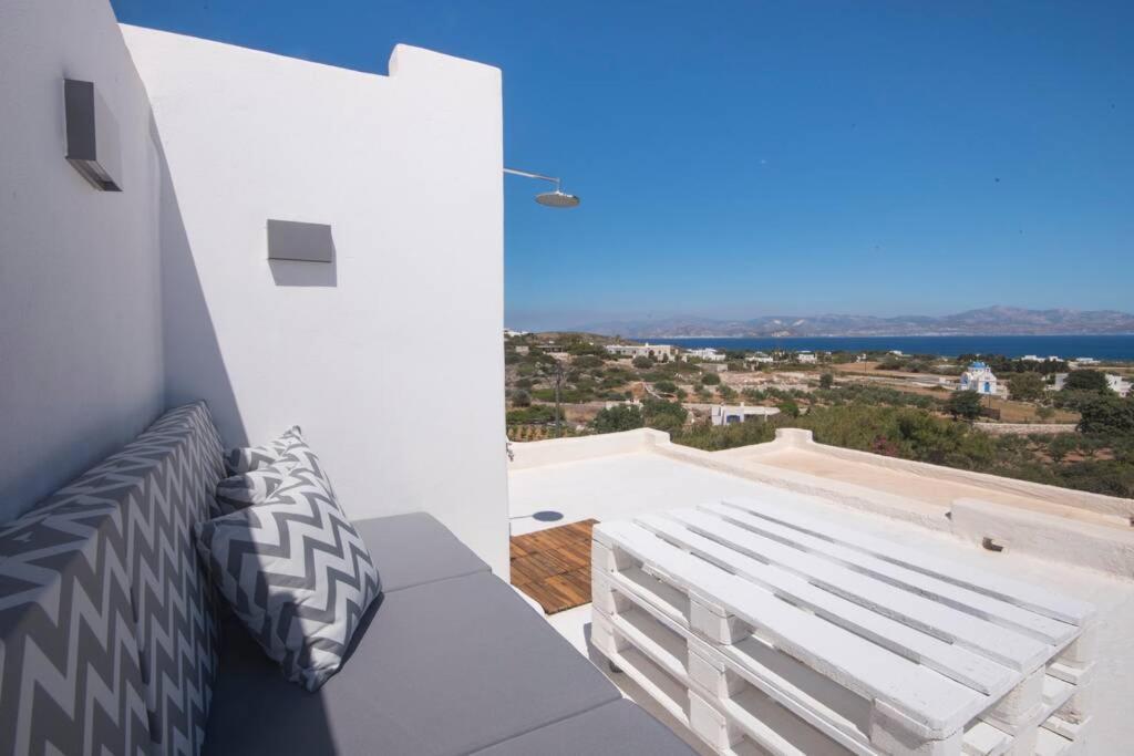 Sunny Studio W.Breathtaking Naxos Views In Isterni Appartamento Isterni  Esterno foto